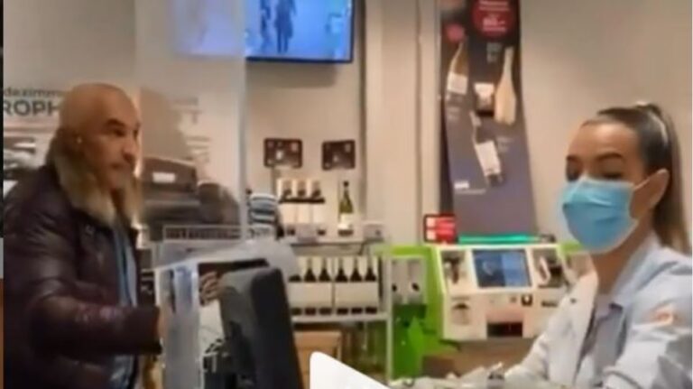 Άλκης Δαυίδ μαινόμενος: «Δεν φοράω μάσκα, καλέστε την αστυνομία»