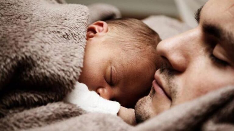 Ο σωστός πατέρας φαίνεται από το μέγεθος των όρχεών του!