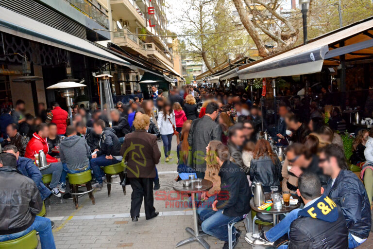 Προς άνοιγμα η εστίαση μετά από 10 εβδομάδες απαγόρευσης