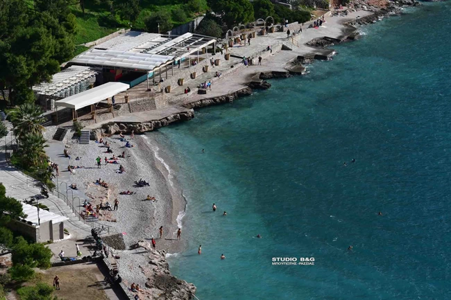 Χαμός σε παραλίες - Ο κόσμος δεν άντεξε μέσα βγήκαν όλοι για βόλτα σήμερα 14 Αργολίδα 3