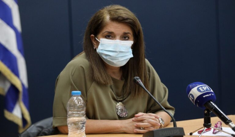 Παπαευαγγέλου: «Υπάρχει ενδοικογενειακή μετάδοση του ιού, το ασφαλέστερο μέρος για τα παιδιά είναι το σχολικό περιβάλλον»