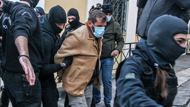 Βιασμός 11χρονης: «Με διεκδικούσε έντονα, κάναμε σeξ όταν ήταν 13 ετών» – Προκλητική η απολογία του προπονητή