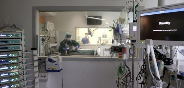 Κορωνοϊός: Tα νέα δεδομένα για τον αυξημένο κίνδυνο θρομβώσεων