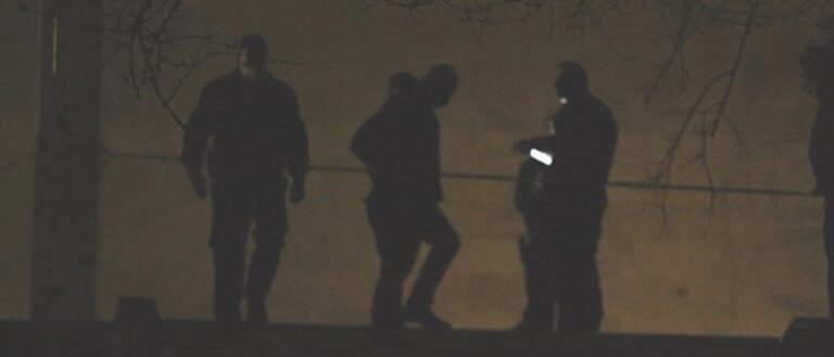 Σοκ στο κέντρο της Αθήνας: Άνδρας κρεμάστηκε με γραβάτα στο Ωδείο Αθηνών