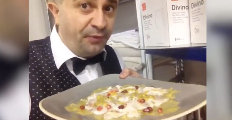 Αλβανία: Σερβιτόρος έφτυσε στο πιάτο υπουργού πριν του σερβίρει το φαγητό