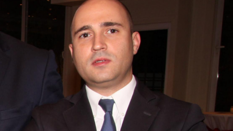 Εμπρηστική επίθεση στο αυτοκίνητο του Κωνσταντίνου Μπογδάνου