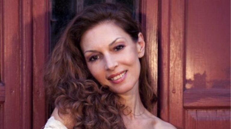 Δήμητρα Παπαδήμα: «Σκηνοθέτης μου ζήτησε να κάνουμε τρίο»