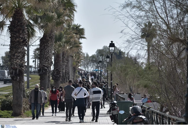 Οι Αθηναίοι έστειλαν μήνυμα «Πάμε στο Φάληρο»: Όλοι στην παραλία παρά την παράταση του lockdown 1 Οι Αθηναίοι έστειλαν μήνυμα "Πάμε στο Φάληρο": Όλοι στην παραλία παρά την παράταση του lockdown