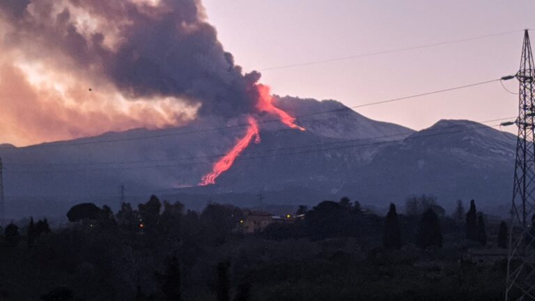Έκρηξη κρατήρα του ηφαιστείου «Αίτνα» στην Ιταλία