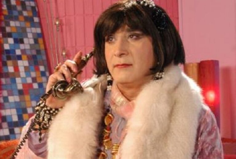 Λάκης Λαζόπουλος: Οι Δέκα Μικροί Μήτσοι επιστρέφουν