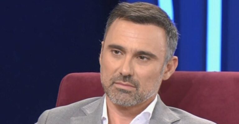 «Χείμαρρος» ο Γιώργος Καπουτζίδης: «Υπήρξα ψεύτης κι υποκριτής, έκανα ότι δεν τα γνωρίζω»