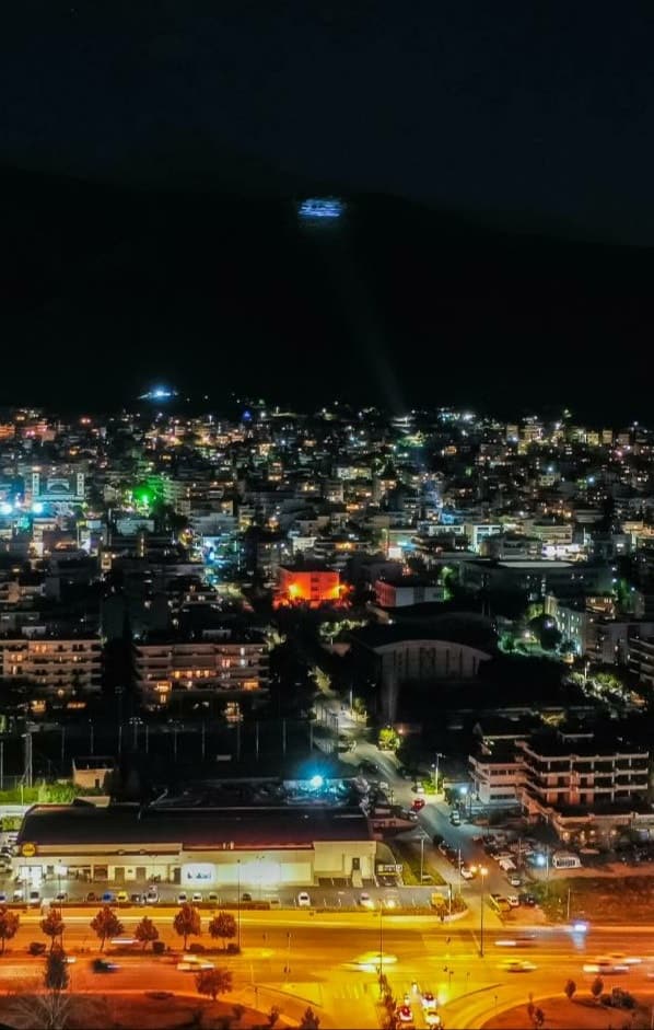 25η Μαρτίου: Στο πιο ψηλό σημείο του Υμηττού η ελληνική σημαία 5 162532923 4380652935283544 373465314241247445 n