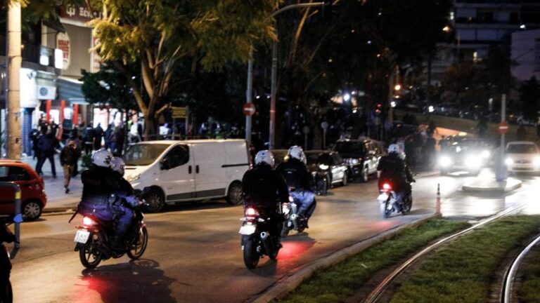 Το μισό Ποινικό Κώδικα φορτώνει η ΕΛ.ΑΣ στους 11 προσαχθέντες της Νέας Σμύρνης