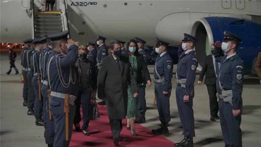 25η Μαρτίου: Εντυπωσιακές εικόνες με 200 σημαίες που κυματίζουν στο Σύνταγμα 4 anastasiasdiw