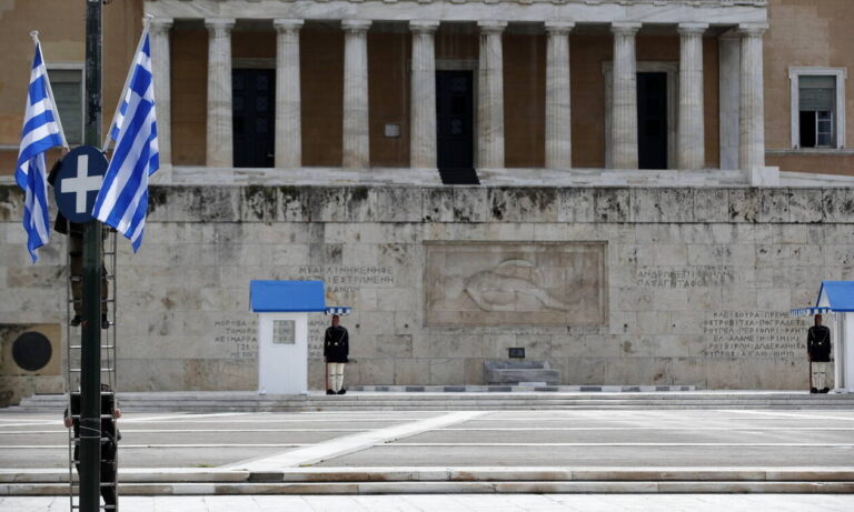 Απαγορεύονται όλες οι συγκεντρώσεις την 25η Μαρτίου