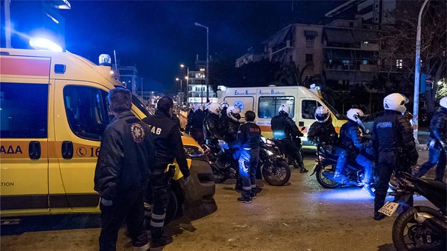 Νέα Σμύρνη -Τα πρώτα λόγια του τραυματία αστυνομικού: «Είμαι καλά, θα αντέξω» 6 astynomikostraumatias__1_