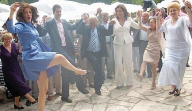 Αλεξία Μπακογιάννη: Ομολόγησε το «κορωνοπάρτι» της Τσικνοπέμπτης -Έντονες αντιδράσεις