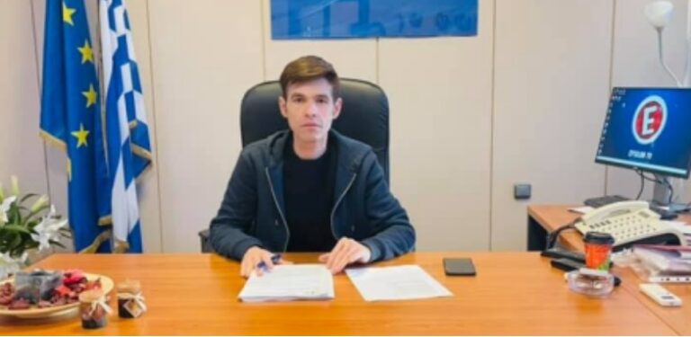 Ο Μένιος Φουρθιώτης ζήτησε αστυνομική προστασία για τη… 17Ν (