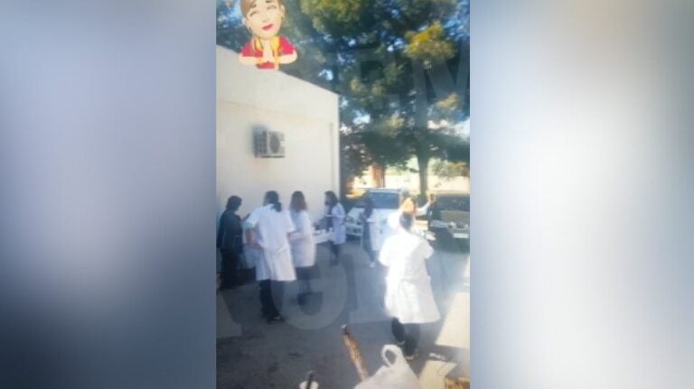 «Κορωνοπάρτι» χωρίς μάσκες την Τσικνοπέμπτη στο Κέντρο Υγείας Γαλατά