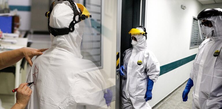 Κορονοϊός: Δύο νέα μεταλλαγμένα στελέχη στην Αττική – Ανθεκτικά στο εμβόλιο