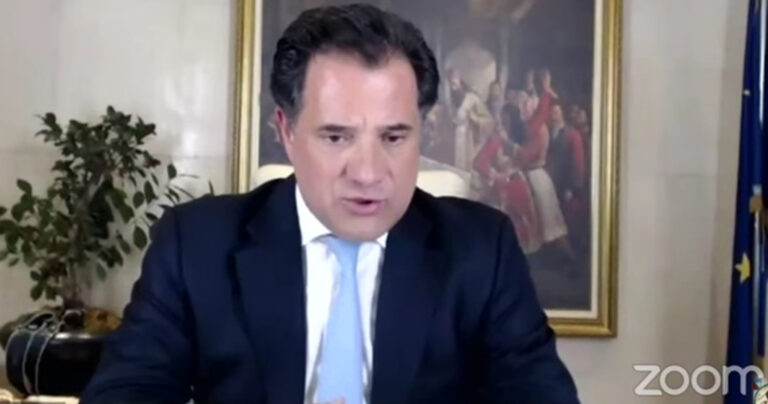 Άδωνις: «Ο κορονοϊός κολλάει περισσότερο στις πορείες παρά στα λεωφορεία»