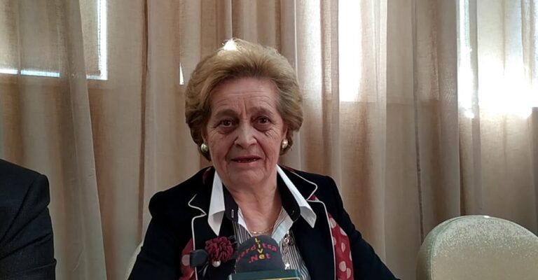 Έφοδος της ΕΛ.ΑΣ στο σπίτι της αντιδημάρχου Καρδίτσας μετά από καταγγελία για υπεξαίρεση τροφίμων