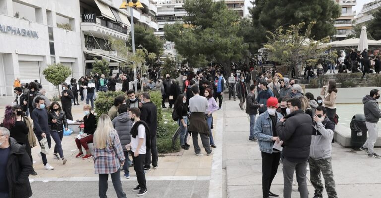 Νέα Σμύρνη – κορονοϊός: Συναγερμός από την αύξηση κρουσμάτων – Δραματική έκκληση του δήμου
