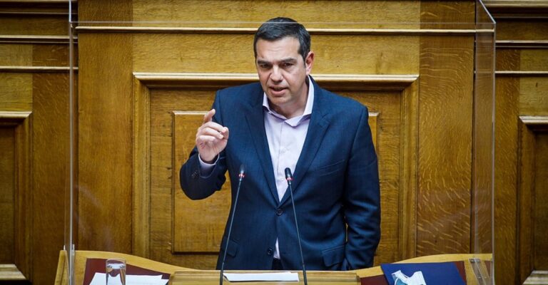 Αλ. Τσίπρας: «Αισθάνομαι περήφανος γιατί δε χρωστάω σε κανέναν, δε χρωστάμε σε κανέναν»