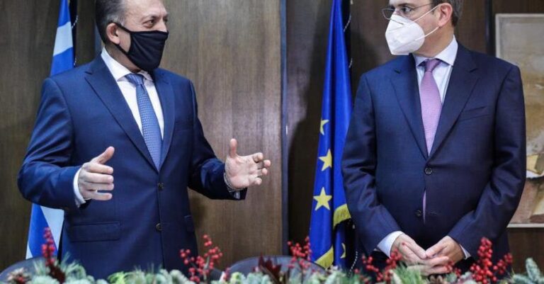 Πολιτικός σεισμός από την αποκάλυψη εισβολής τηλεπαρουσιαστή με μπράβους στο γραφείο υπουργού