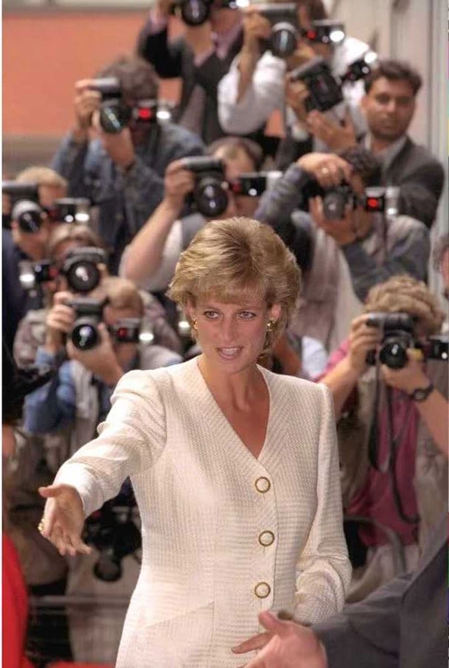 PRINCESS DIANA