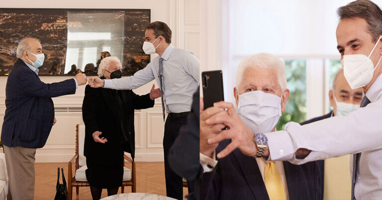 Συνάντηση Μητσοτάκη με πολίτες 64-93 ετών που εμβολιάστηκαν: «Βοηθείστε να πείσουμε!»