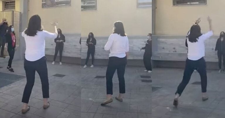 Βίντεο: H Κεραμέως παίζει βόλεϊ με μαθητές