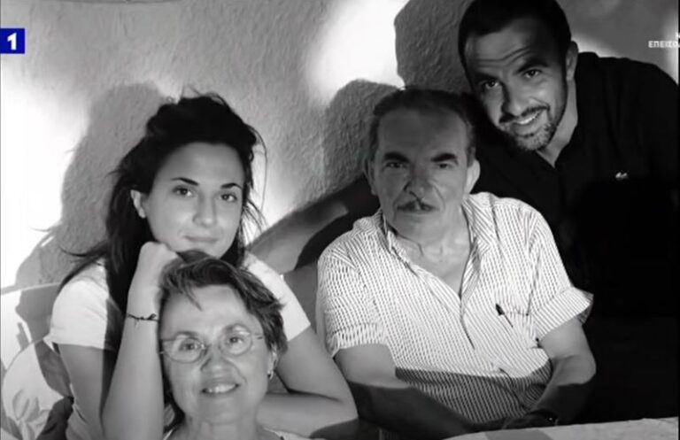 Νίκος Αλιάγας: «Δούλευα νύχτες ατελείωτες. Ζούσα σε μια σοφίτα 6 τμ χωρίς νερό. Δεν αισθανόμουν φτωχός»