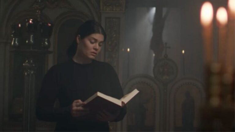 Ο Θρήνος της Παναγίας, στη δημοτική, από τη Μαρία Κορινθίου