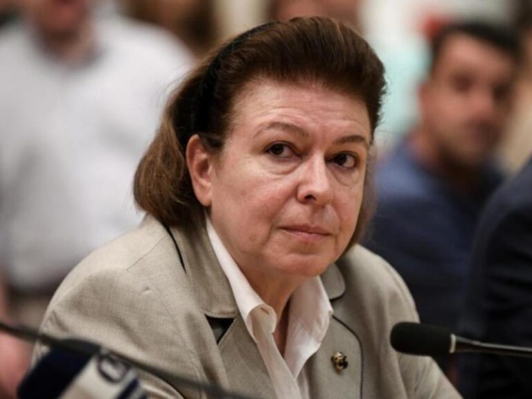 Υπ. Πολιτισμού: Fake news του ΣΥΡΙΖΑ για επιγραφές με… υπογραφή Μενδώνη στην Ακρόπολη