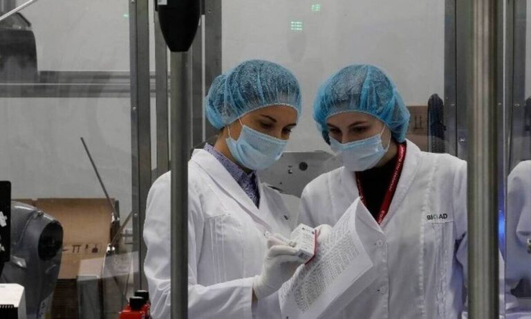 Κορονοϊός: Η ινδική μετάλλαξη χτυπά την Αθήνα – 33χρονη το δεύτερο κρούσμα