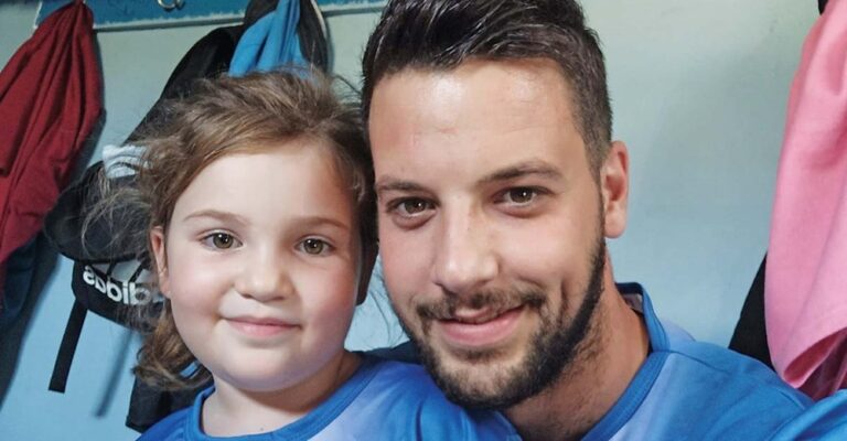 Σε κρίσιμη κατάσταση η κόρη του Μάνου Δασκαλάκη – Μέσα σε δύο χρόνια «έσβησαν» τα άλλα δύο αγγελούδια του