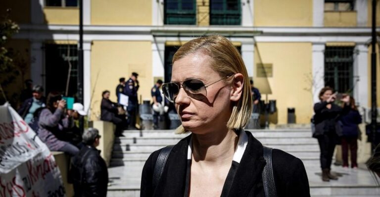 Σάλος από χυδαία ανάρτηση της Ραχήλ Μακρή για τον θάνατο του Νίκου Ζαχαριάδη: «Μας άδειασε την γωνιά»