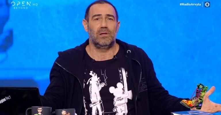 Έξαλλος ο Αντώνης Κανάκης: «Κάνετε ό,τι να’ ναι, φτάνει! Ανοίξτε τα τώρα…»