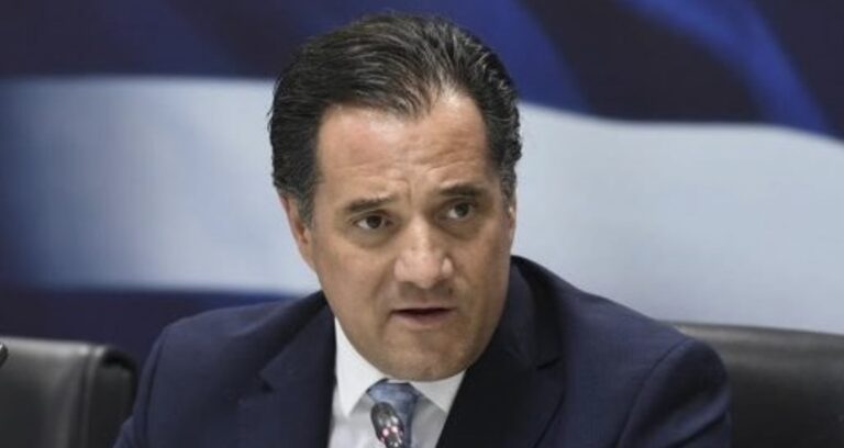 Εσπευσμένα στο νοσοκομείο ο Άδωνις Γεωργιάδης