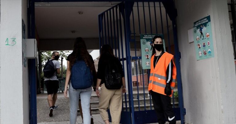 Έρχεται «Σχολική Κάρτα»: Χωρίς αυτήν δεν θα μπαίνεις στην τάξη, νέα εποχή στα σχολεία της Ελλάδας