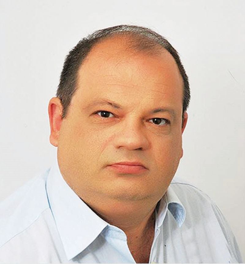 Στο σκαμνί ο Μουζουράκης για εξύβριση της ελληνικής σημαίας και της 28ης Οκτωβρίου 3 10247200 10203773929414207 2774422716868788211 n