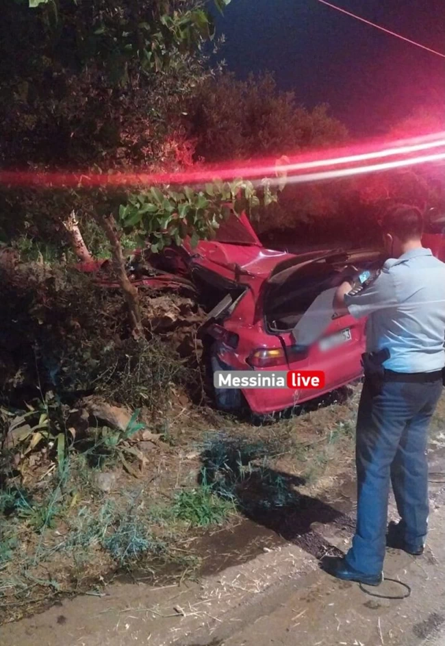 Τραγωδία στην Καλαμάτα: Αυτοί είναι οι δύο 20χρονοι που έχασαν τη ζωή τους στο μοιραίο τροχαίο 1 Δυστύχημα 2