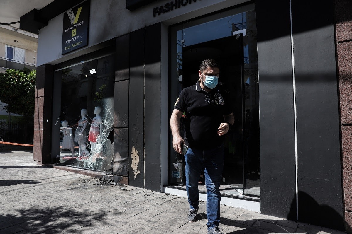 Χαρδαλιάς για τις εμπρηστικές επιθέσεις: «Θρασύδειλα ανθρωπάρια δεν θα μας τρομοκρατήσουν» – Τι λέει η σύζυγός του 2 210523131340 5310273