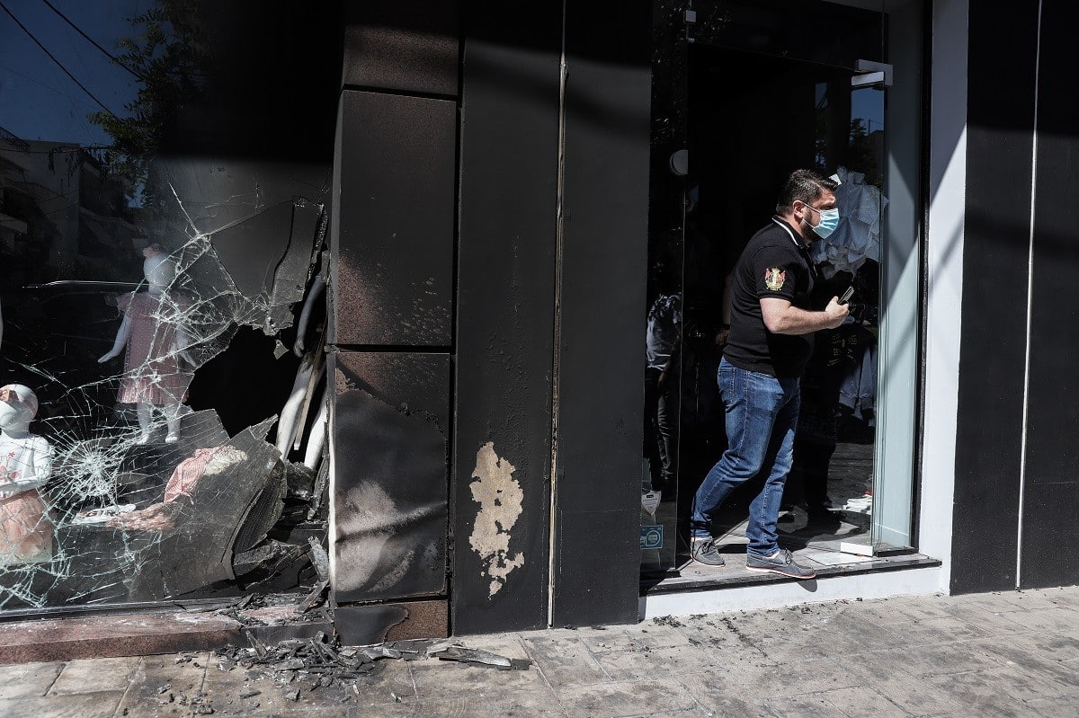 Χαρδαλιάς για τις εμπρηστικές επιθέσεις: «Θρασύδειλα ανθρωπάρια δεν θα μας τρομοκρατήσουν» – Τι λέει η σύζυγός του 3 210523131342 5310276