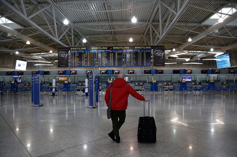Πράσινο διαβατήριο για όλους τους Ελληνες από την 1η Ιουνίου