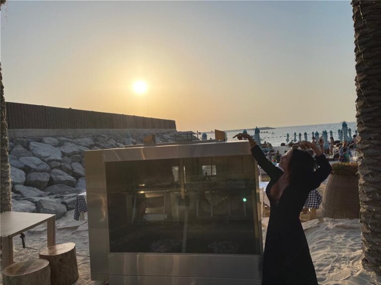 Έλληνες κάνουν Πάσχα στο Ντουμπάι με 104 ευρώ το άτομο