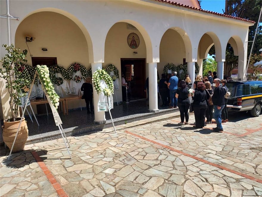 «Η κόρη μας θα μεγαλώσει και δεν θα θυμάται την υπέροχη μανούλα της» – Ο σπαραγμός του συζύγου της για την Κάρολαϊν 20 kideia_alonisos