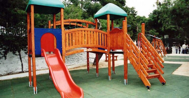 Δωδεκάχρονα αγόρια επιτέθηκαν σε τρίχρονο σε πάρκο – Σιγή ιχθύος από τους γονείς