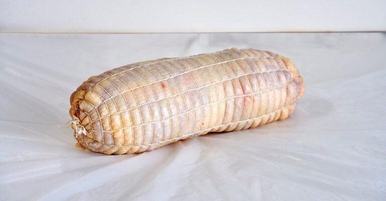 SOS: Κοτόπουλο με σαλμονέλα εντόπισε στα ράφια σούπερ μάρκετ ο ΕΦΕΤ